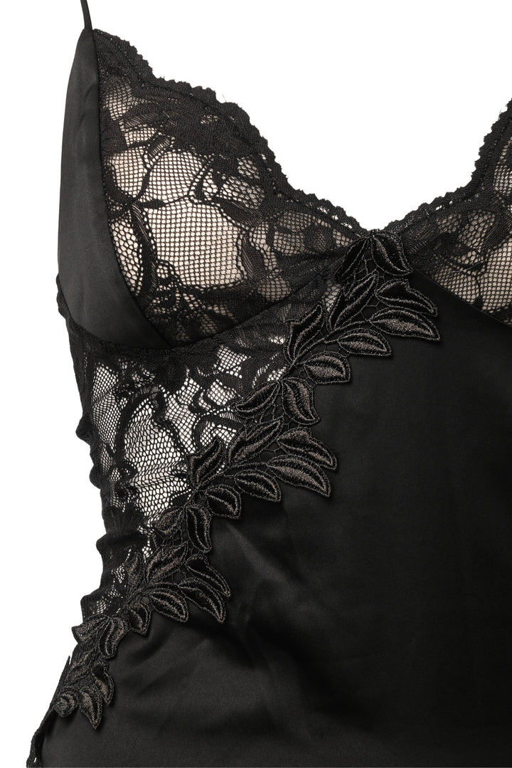 Katie May Size M Sylvie Lace Embellished Maxi Dress