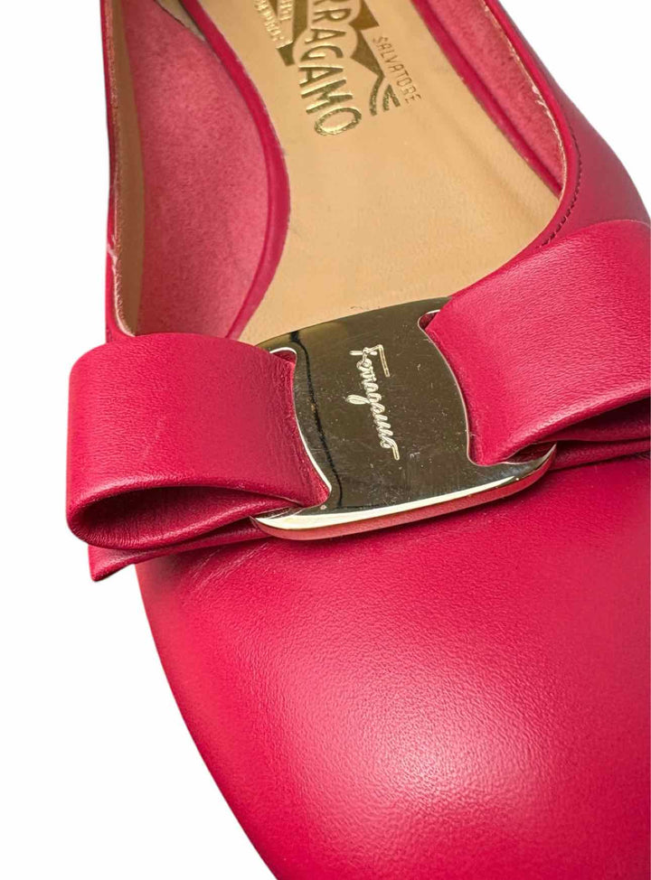 Ferragamo Size 8 Vara Leather Pumps
