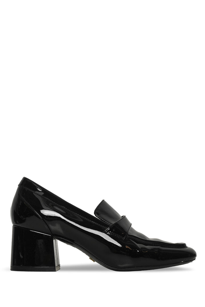Stuart Weitzman Size 7.5 Soho Heeled Loafers