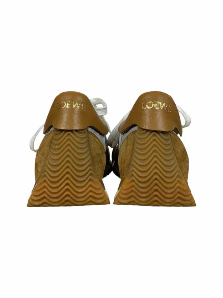 Loewe Size 38 Flow Runner