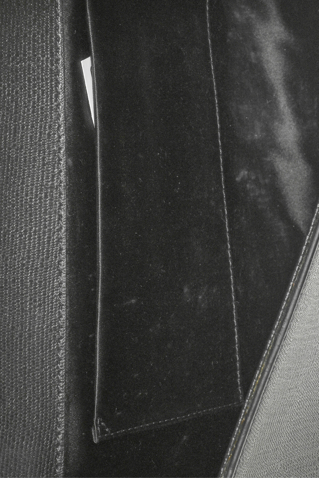 Saint Laurent Classic Y Clutch