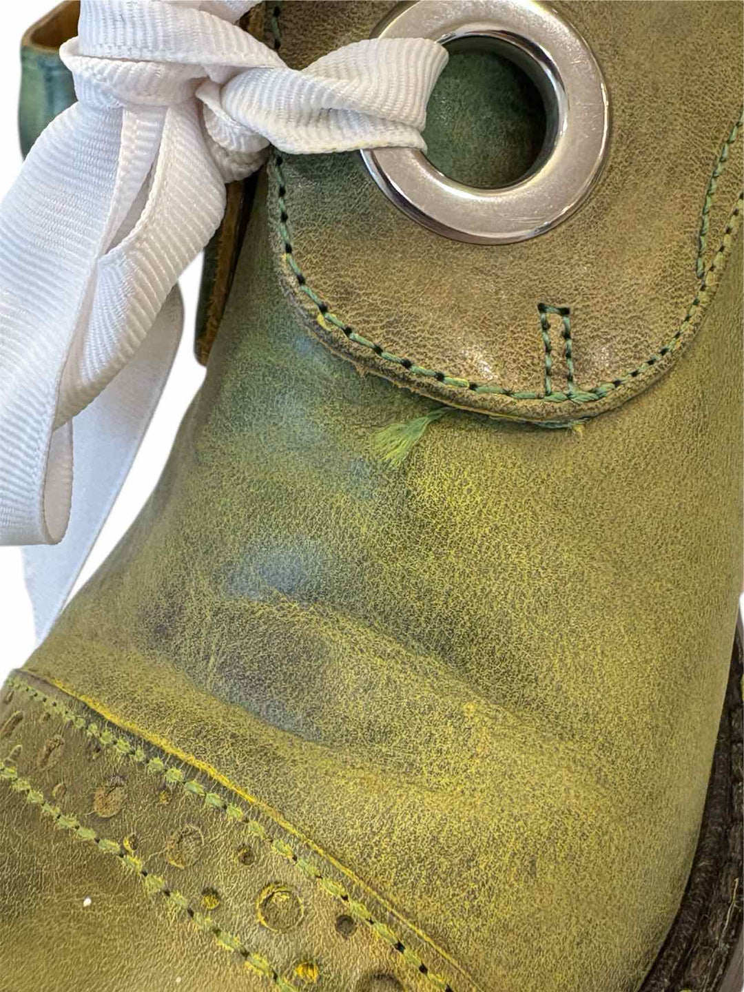 Fluevog Size 7.5 Pumps