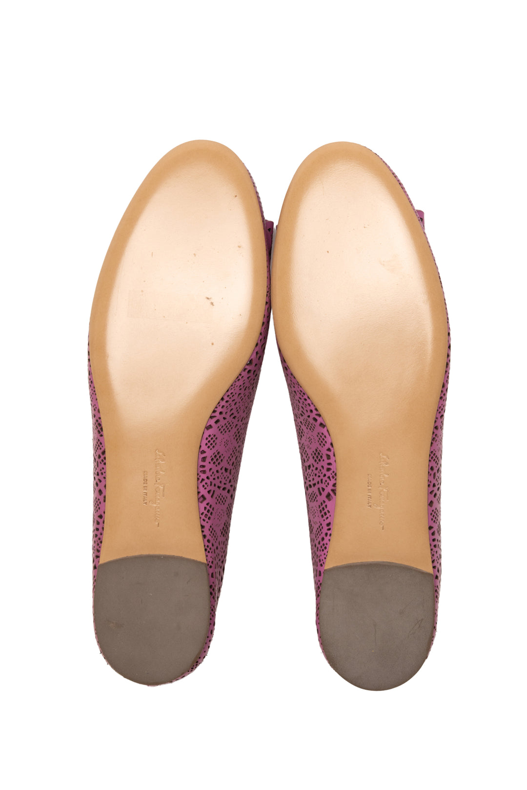Salvatore Ferragamo Size 7 Varina Flats