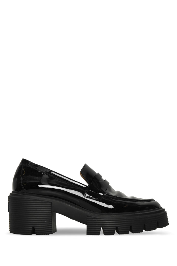 Stuart Weitzman Size 7.5 Sleek Loafers