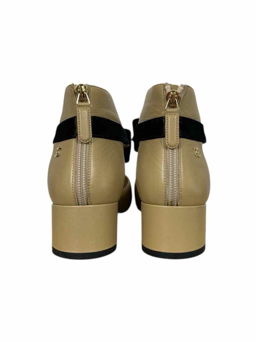 Chanel Size 38 Pumps