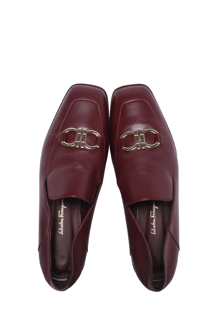 Salvatore Ferragamo Size 7.5 Loafers