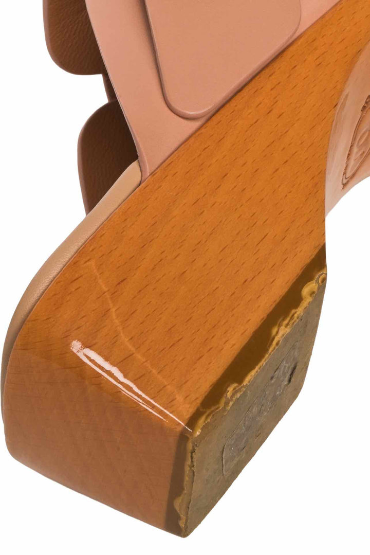 Tod's Size 36 Leather Clogs