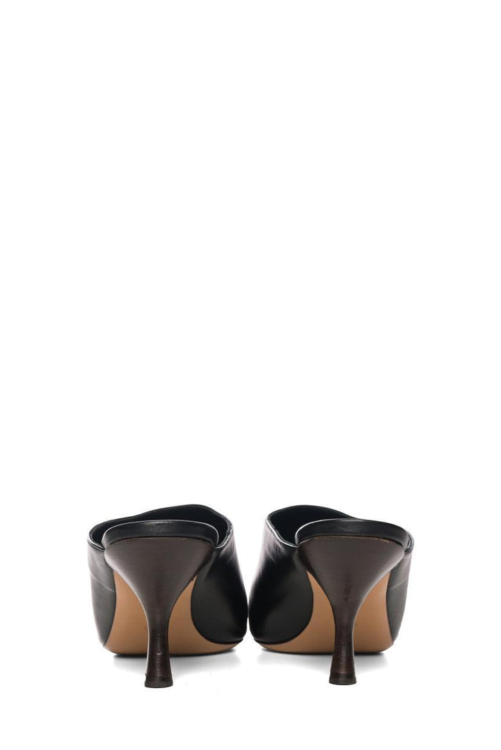 The Row Size 40 Bourgeoise Pointed-Toe Leather Mules
