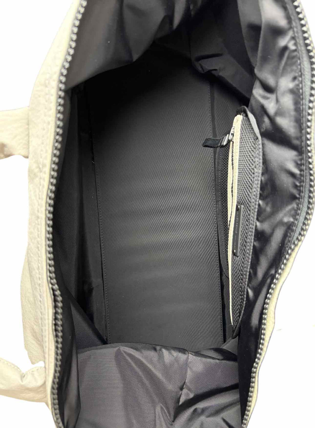 James Perse La Medium Duffle Bags