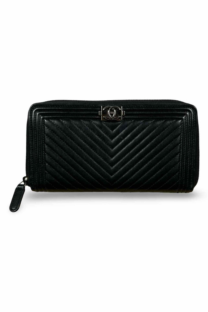 Chanel Boy Zip Around Chevron Wallet