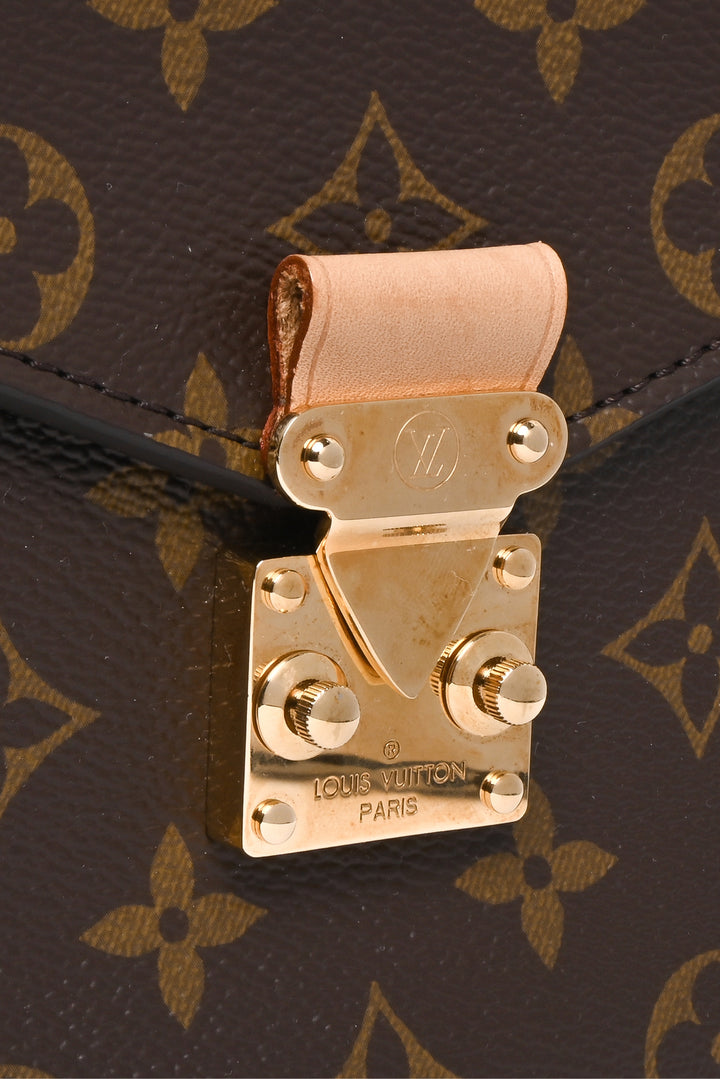 Louis Vuitton Monogram Pochette Metis Shoulder Bag