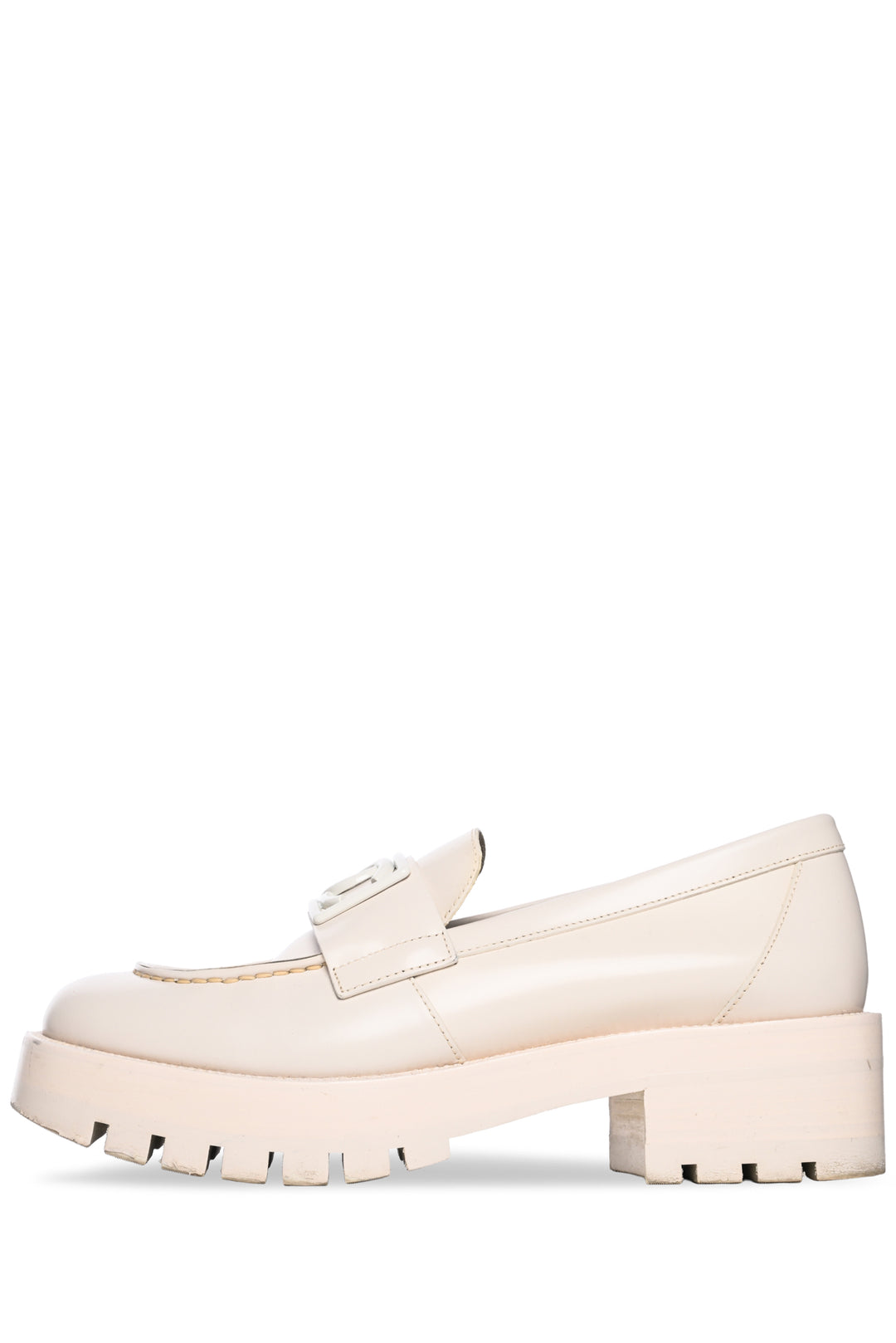 Chanel Size 38 Interlocking CC Leather Loafers