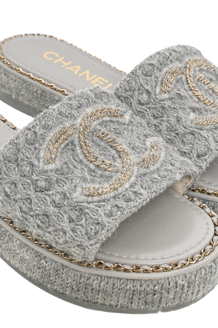 Chanel Size 37 Chain CC Slide Sandals