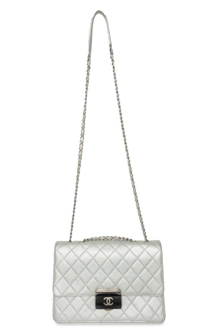 2016-17 Chanel Large Beauty Lock Single Flap