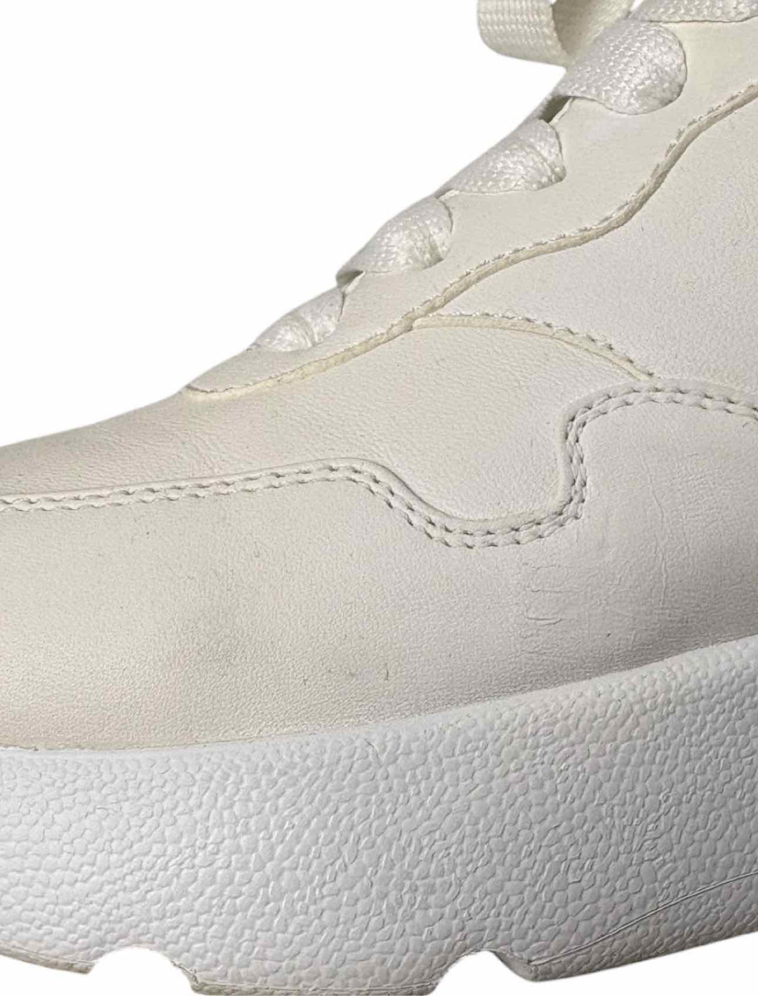 Alexander Mcqueen Size 6.5 Studded Leather Sneaker