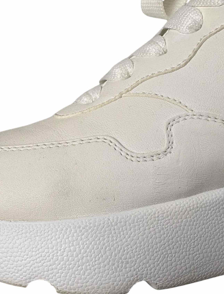 Alexander Mcqueen Size 6.5 Studded Leather Sneaker