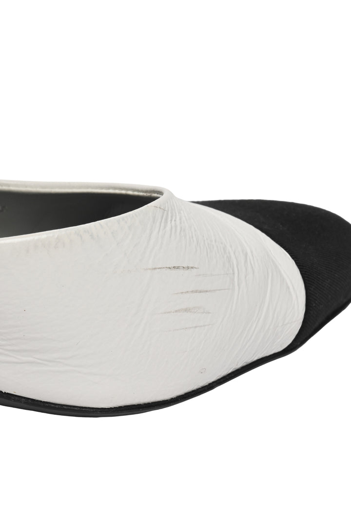 Chanel Size 40 Interlocking CC Logo Patent D'Orsay Pumps