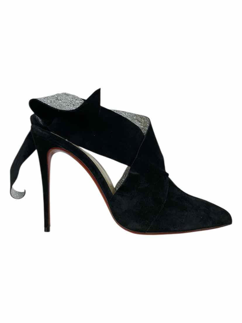Christian Louboutin Size 39.5 Pumps
