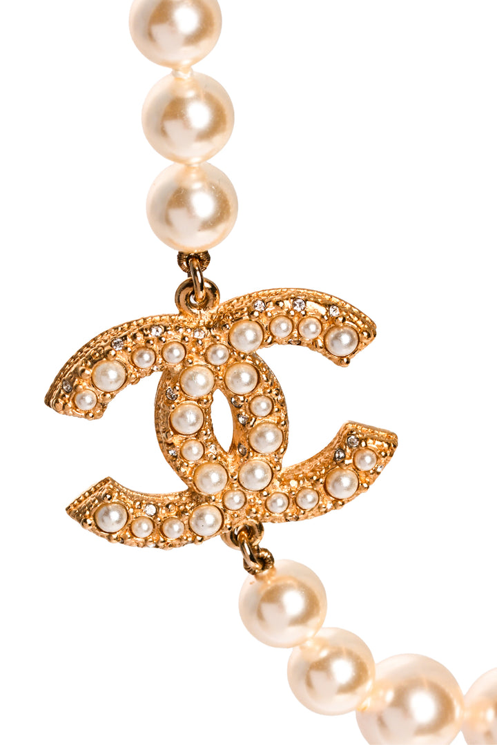 Chanel 2022 Faux Pearl & Strass 100th Anniversary CC Necklace