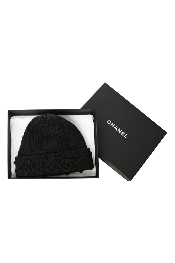 Chanel Size OS Cable Knit CC Cashmere Beanie