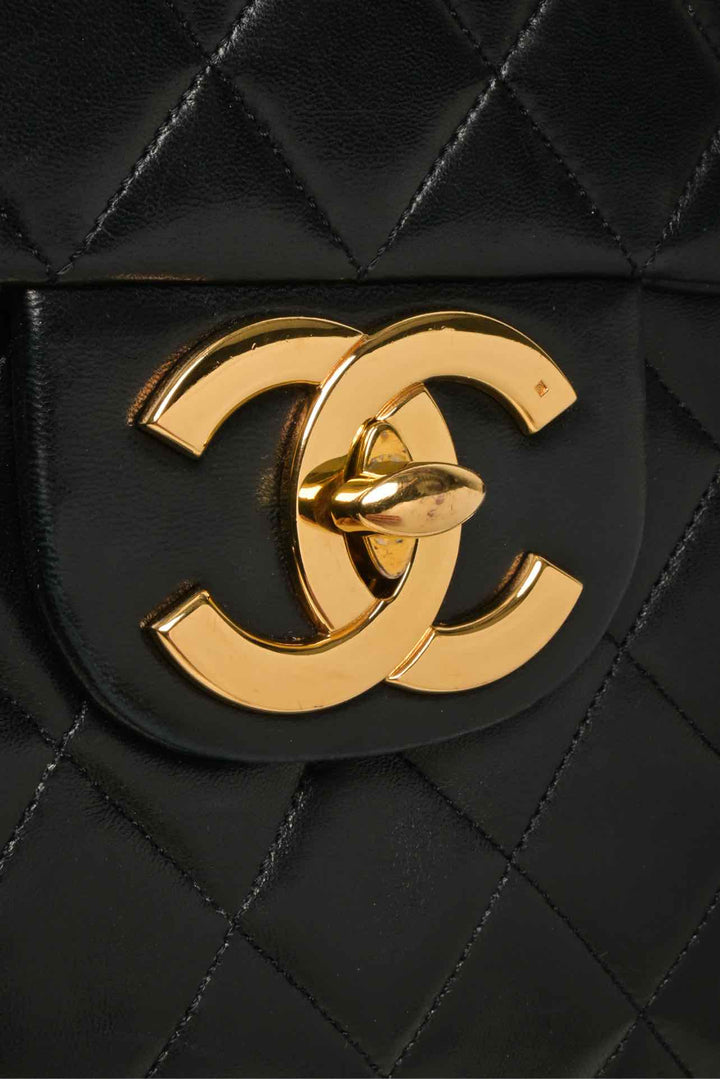Chanel 1986-88 Jumbo Single Flap Shoulder Bag