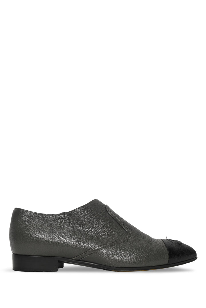 Chanel Size 37.5 Interlocking CC Logo Leather Oxfords