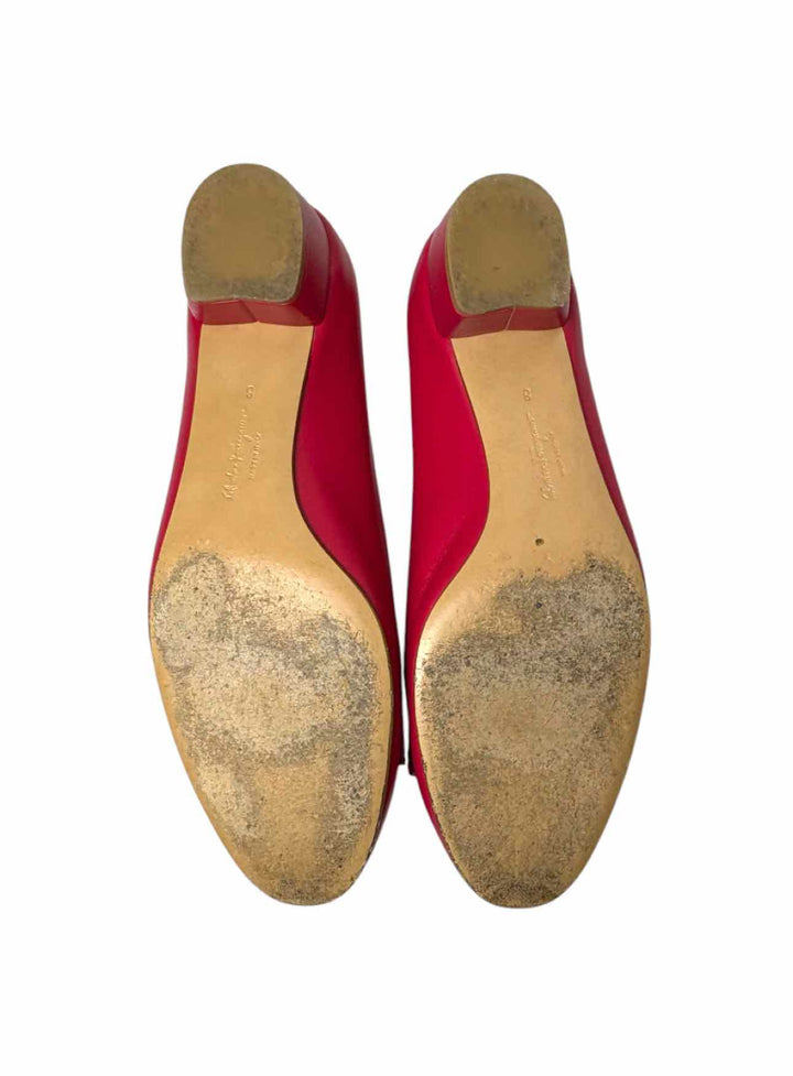 Ferragamo Size 8 Vara Leather Pumps