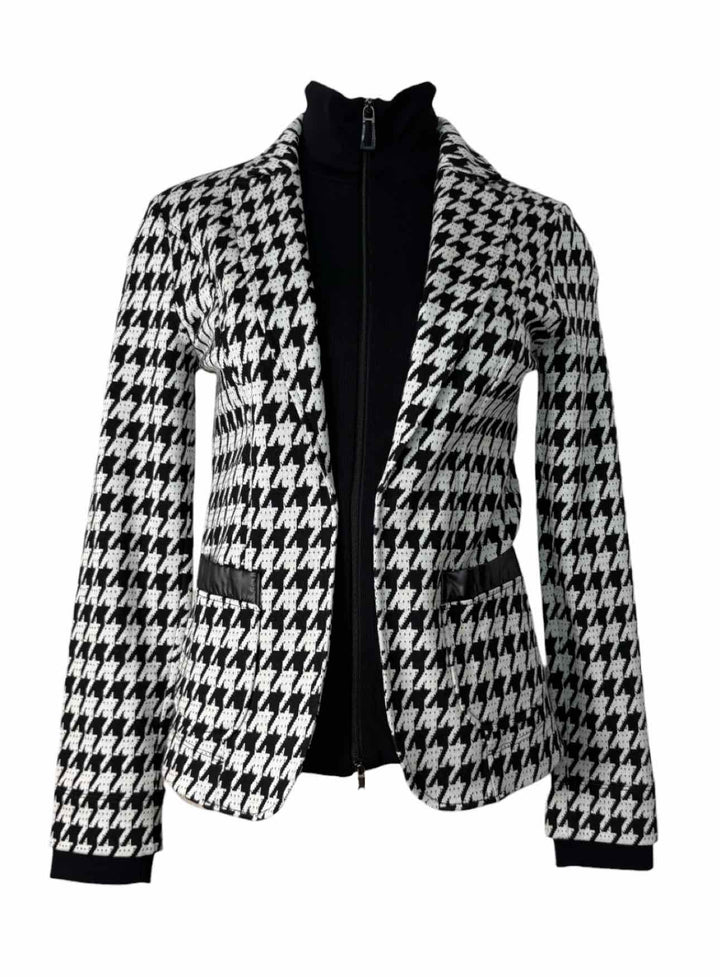Marccain Size 1 Viscose Blazer
