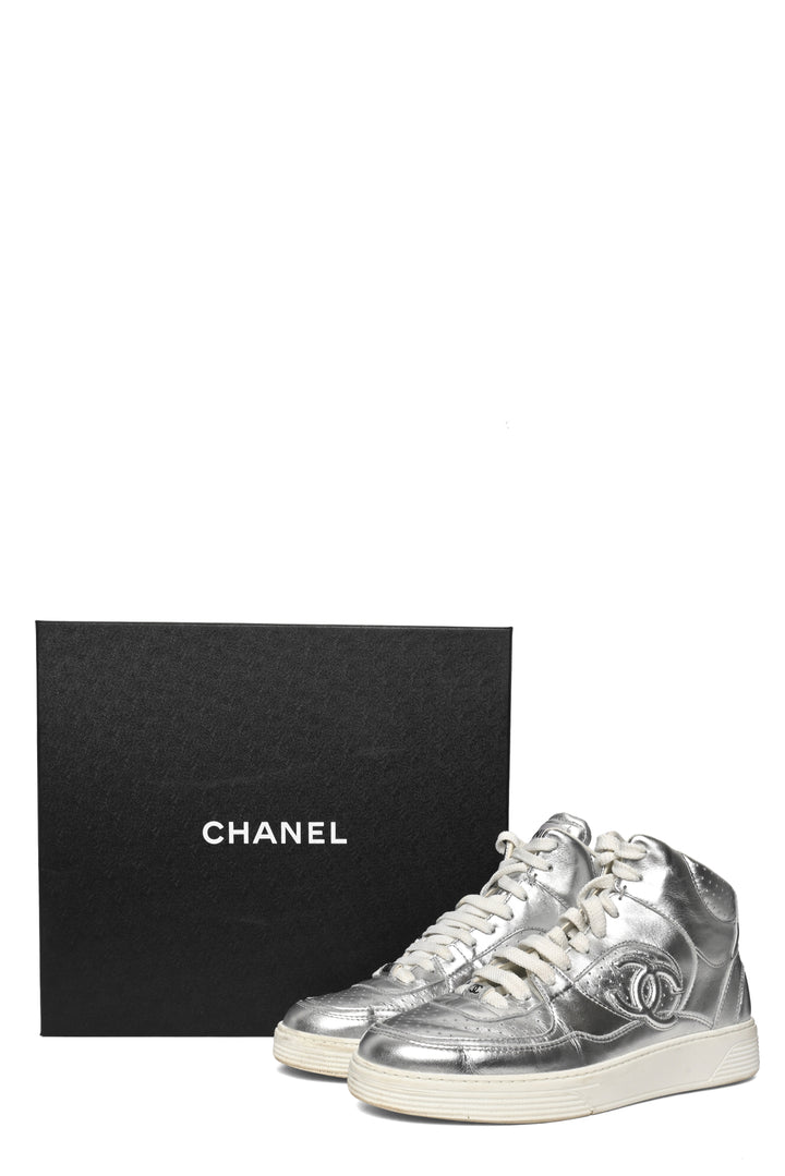 Chanel Size 38.5 High Top CC Sneakers