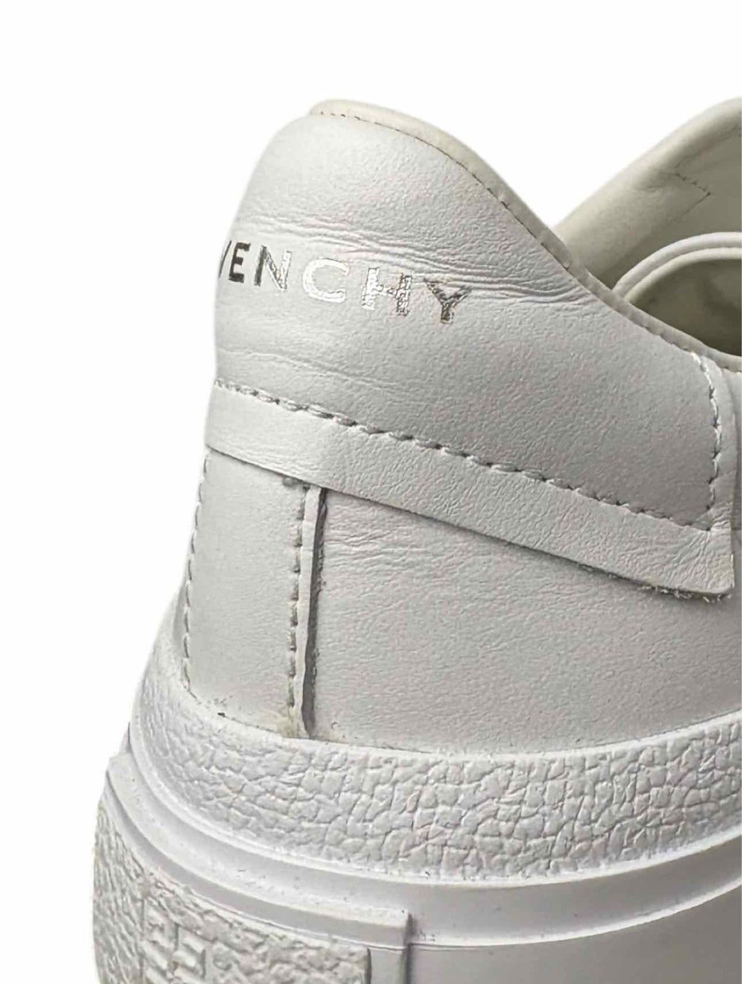Givenchy Size 36 Leather Logo Detail Sneaker