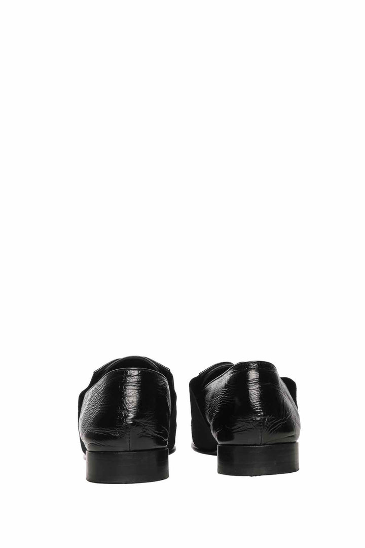 Chanel Size 35 Crinkle Leather Elastic Lace Up Cap Toe CC Loafers