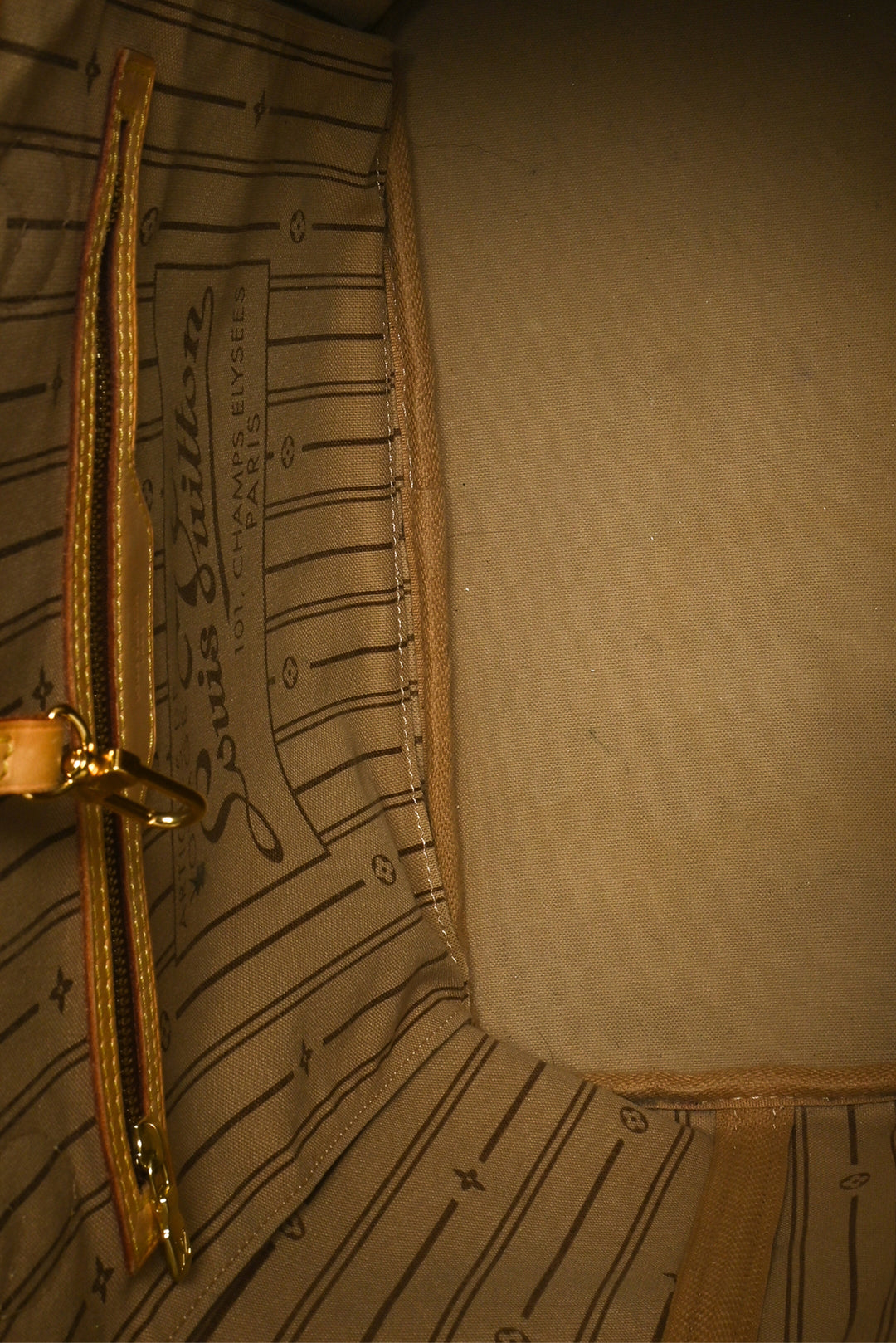 Louis Vuitton 2012 Monogram Neverfull MM Tote