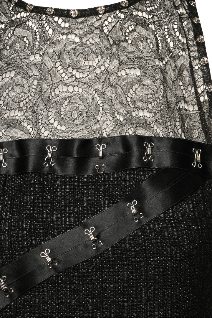 Chanel Size 40 2003 Snap Collection Lace & Wool Sleeveless Dress