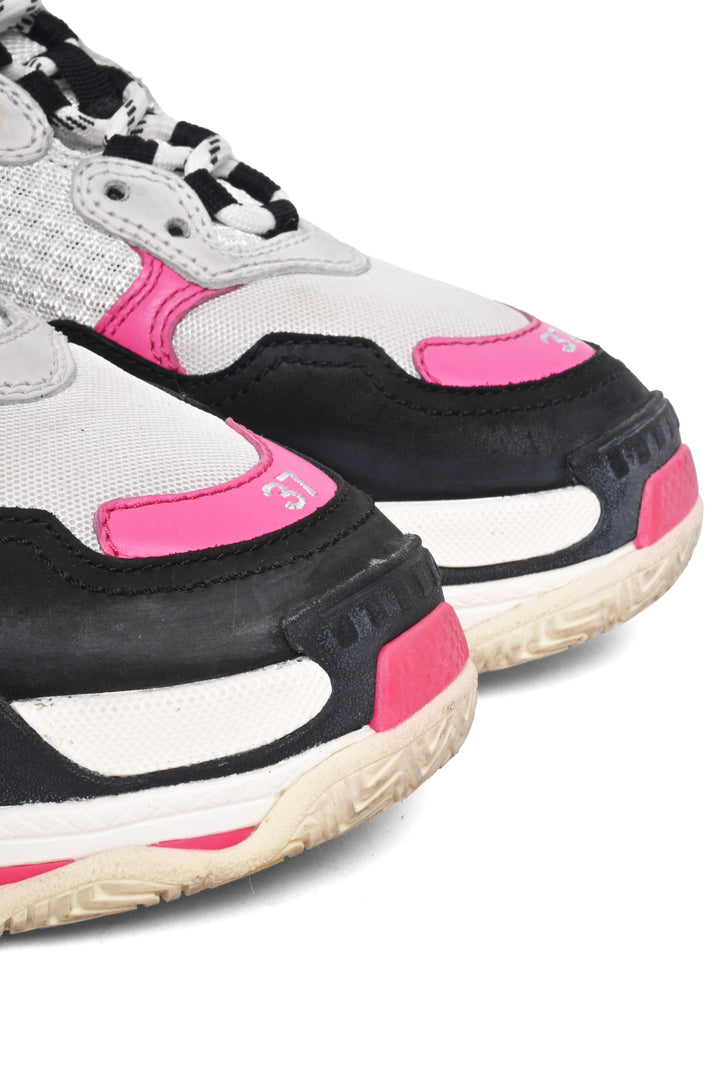 Balenciaga Size 37 Triple S Sneaker