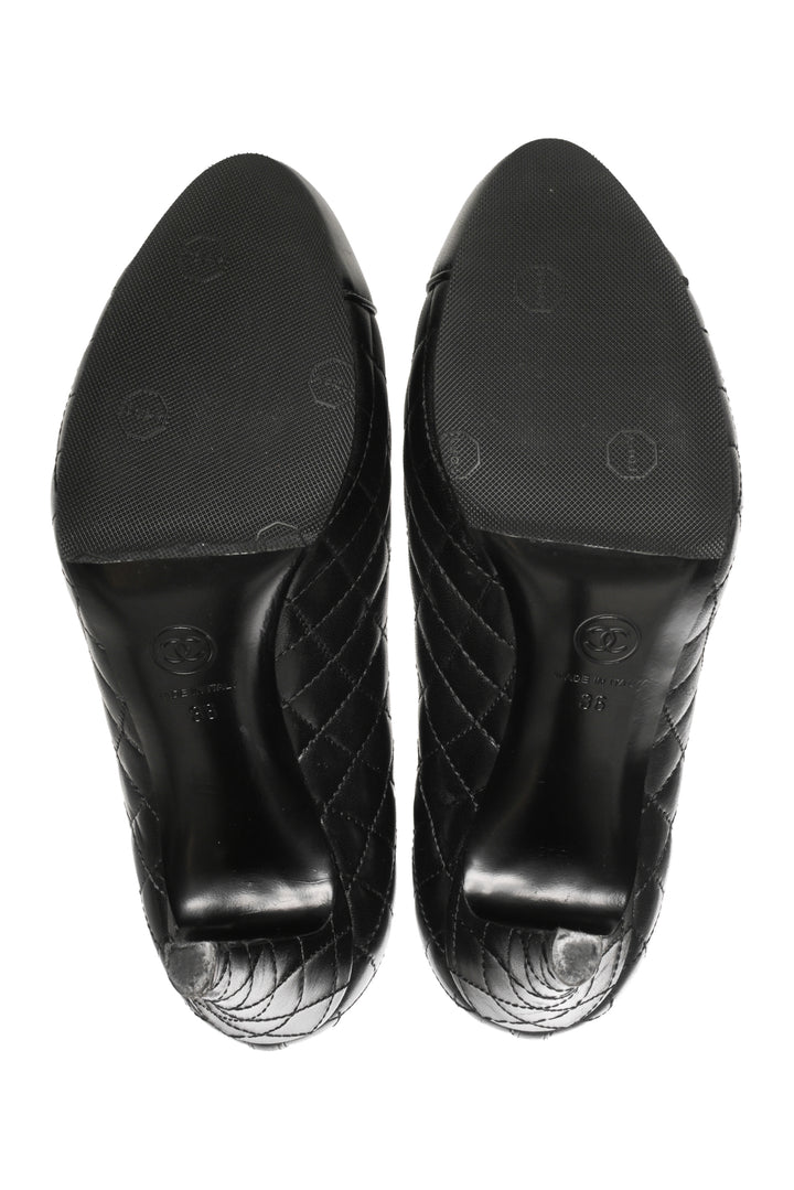 Chanel Size 36 Quilted CC Cap Toe Pumps