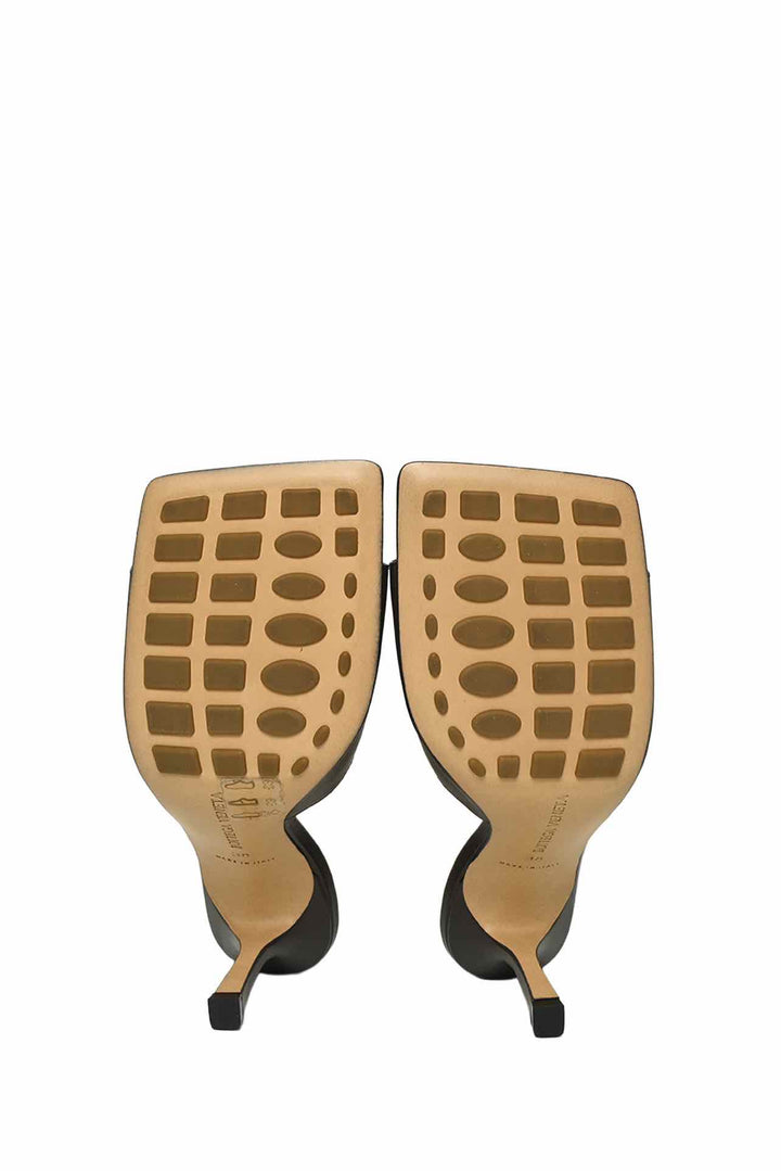 Bottega Veneta Size 38 Stretch Mules