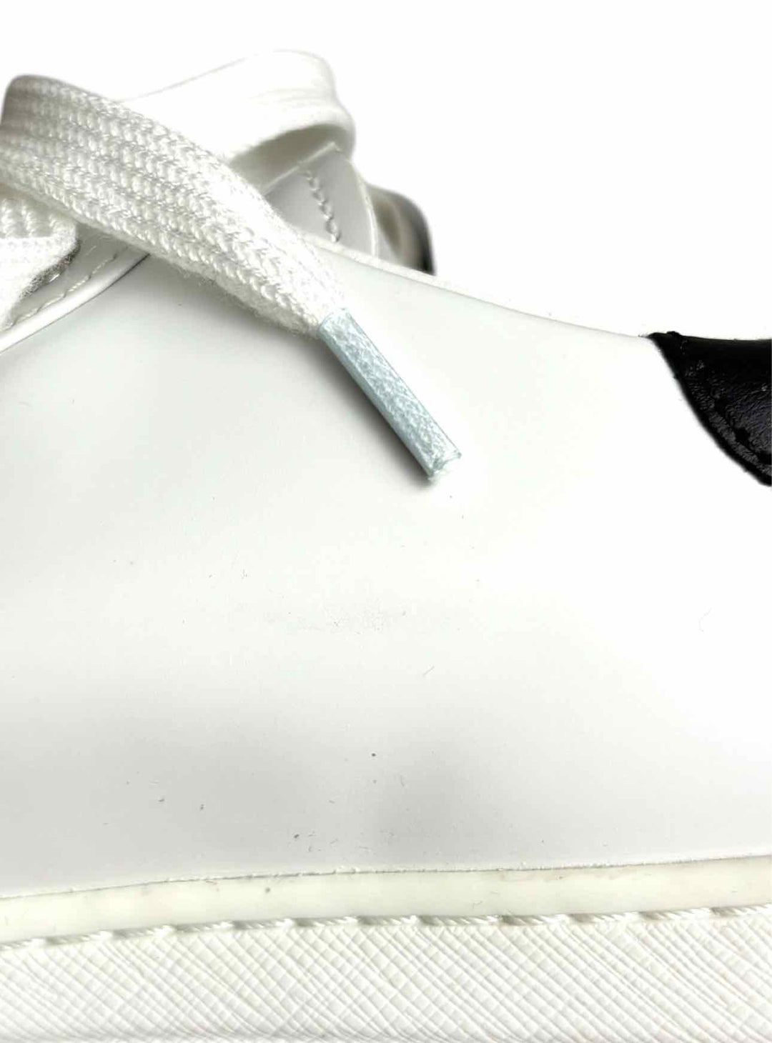 Prada Downtown Low-top Leather Size 38 Sneaker