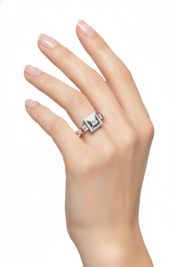 Stittgen Size 5 19k White Gold Diamond Ring