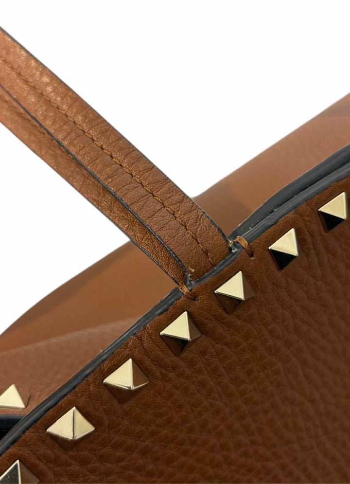 Valentino Garavani Large Calfskin Rockstud Tote