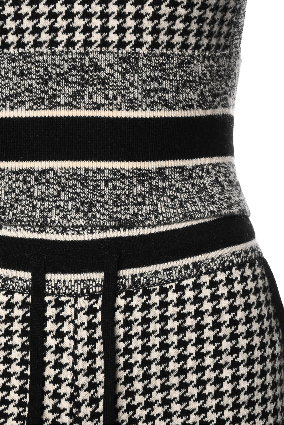Dior Size 2/6 Houndstooth Cashmere Sleeveless Top & Mini Short Set