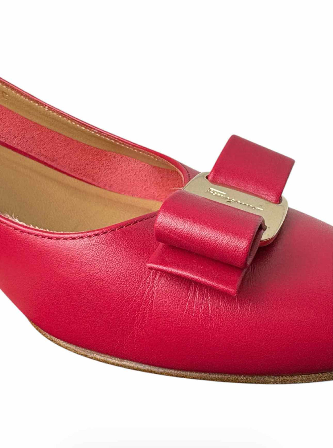 Ferragamo Size 8 Vara Leather Pumps