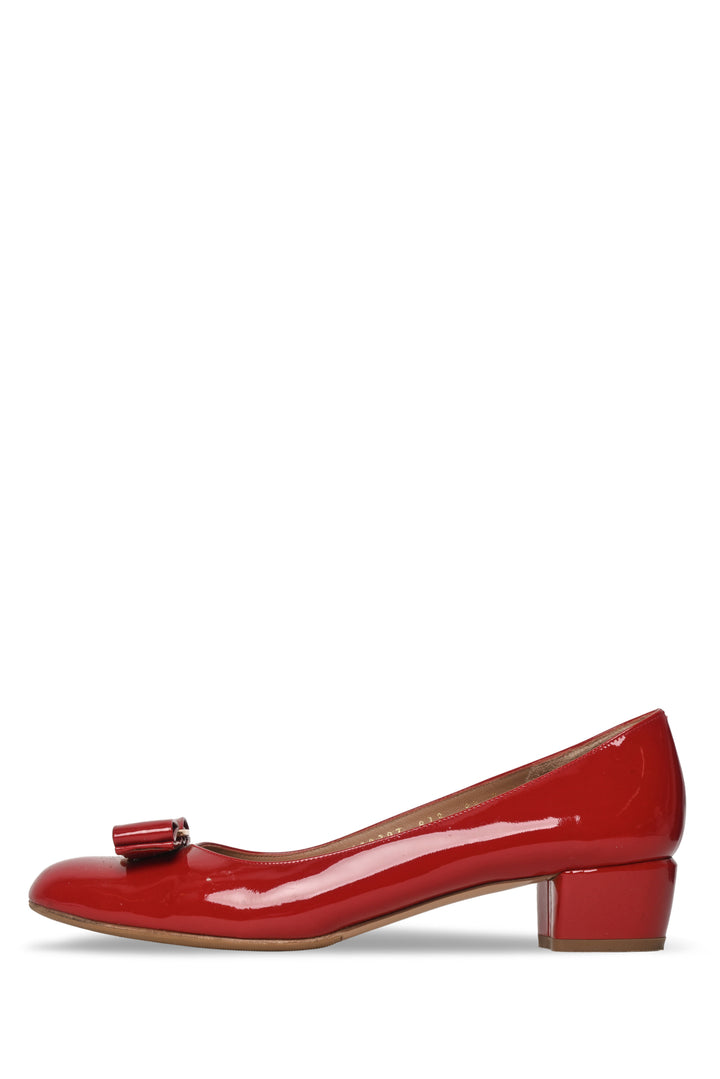 Salvatore Ferragamo Size 8.5 Vara Patent Pumps