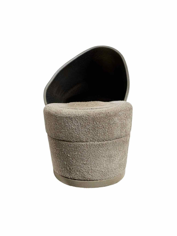 Brunello Cucinelli Size 38 Suede Studded Mules & Clogs