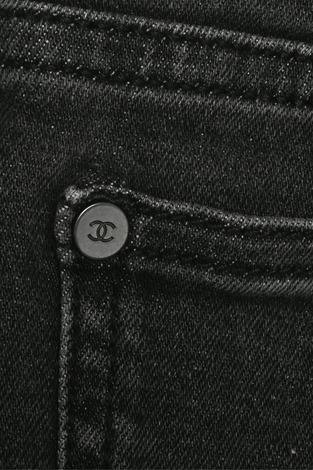 Chanel Size 26 CC Logo Skinny Jeans