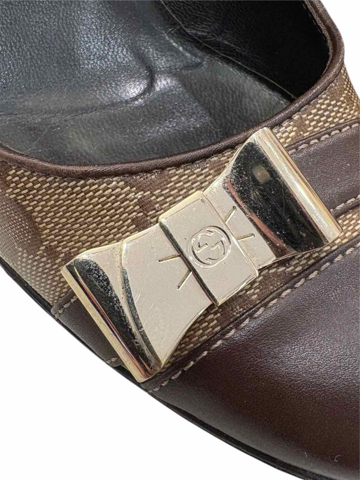 Gucci Size 6 GG Logo Coated Canvas & Leather Pumps