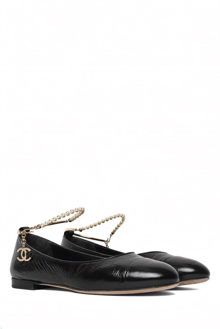 Chanel Size 38 Shiny Lambskin Cap Toe Pearl Chain Ballerina  Flats