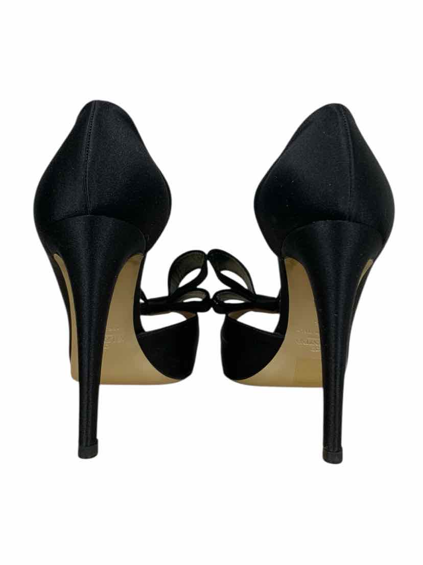 Valentino Size 39 Pumps