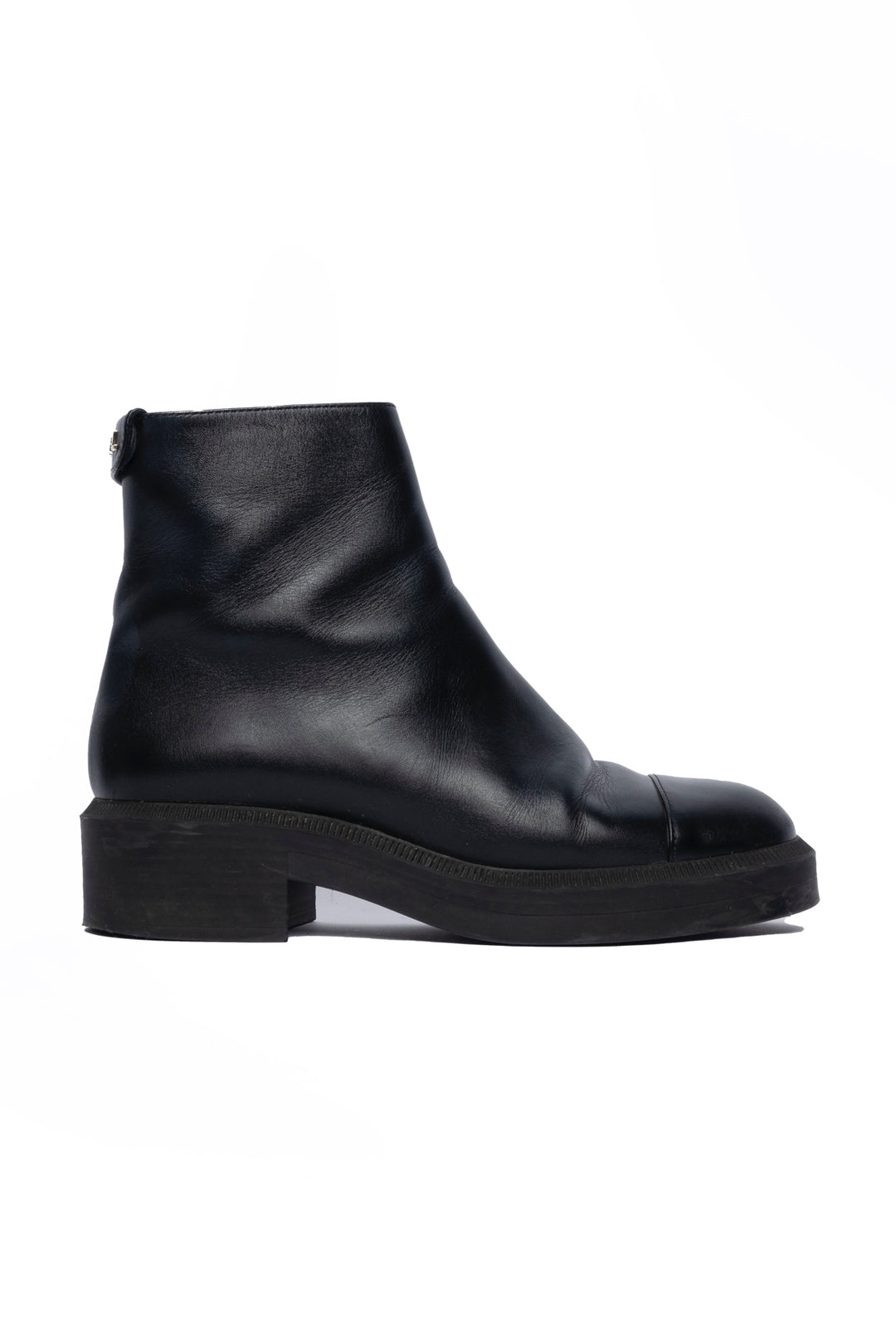 Chanel Size 38.5 Leather Logo Ankle Boots