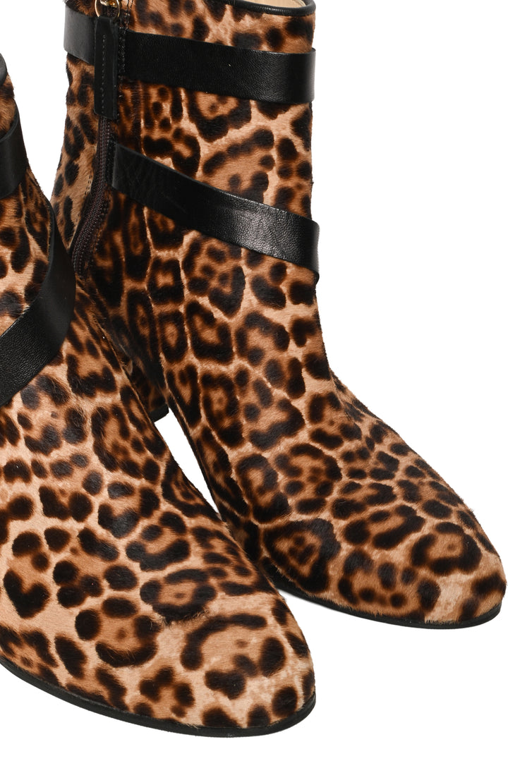 Alexander White Size 38.5 Leopard Pony Hair Ankle Boots
