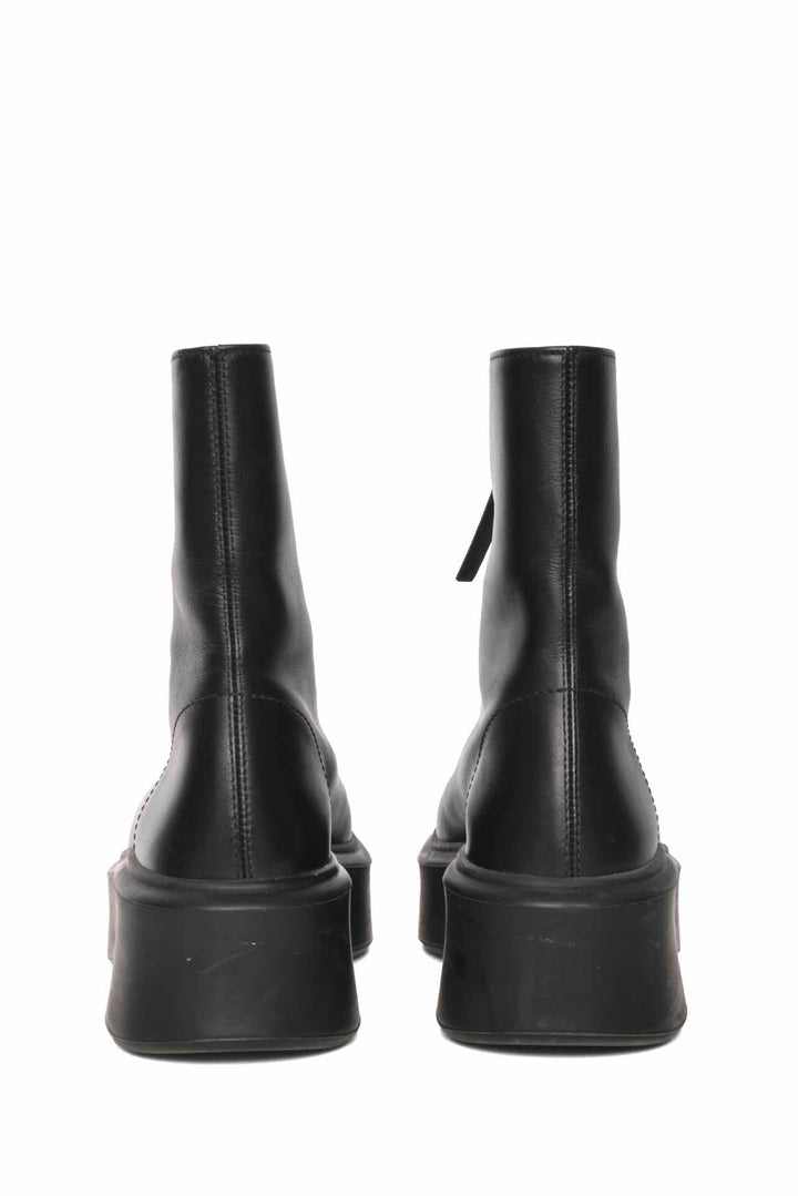 The Row Size 35 Leather Zipped Ankle Boots
